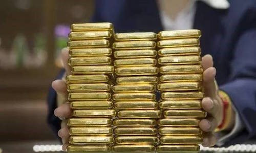 Theo dõi người đàn ông chi 2,8 tỷ đồng mua vàng, 2 tuần liên tục mua cao bán thấp, cảnh sát phát hiện hành vi phạm tội xuyên biên giới - Ảnh 5.