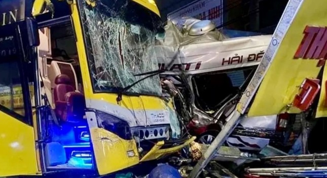 Vụ tai nạn làm 5 người chết: Truy tố Phó giám đốc Công ty xe khách Thành Bưởi - Ảnh 2.