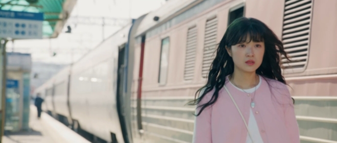 Cõng Anh Mà Chạy tập 12: Kim Hye Yoon - Byeon Woo Seok có cảnh giường chiếu khiến netizen náo loạn - Ảnh 5.