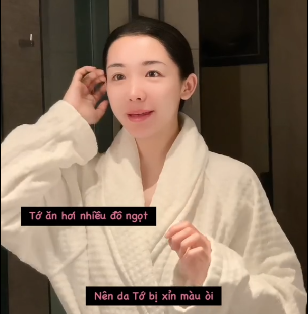 Phú bà Đào Hỷ Nhi: Giàu nứt đố đổ vách, vẫn tin tưởng 2 item skincare bình dân cấp cứu cho da xỉn màu - Ảnh 1.