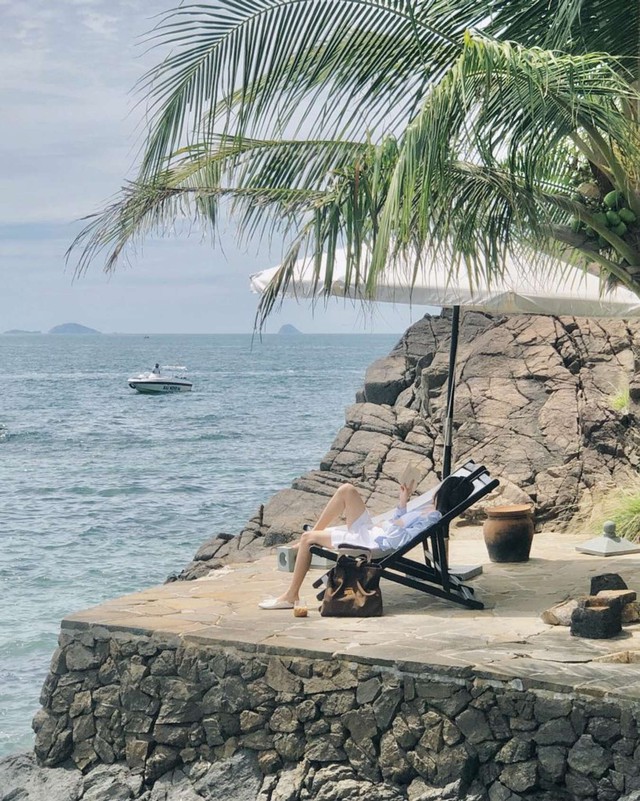 Ph&aacute;t hiện h&ograve;n đảo hoang sơ &iacute;t người biết biệt lập giữa biển Nha Trang, c&aacute;ch đất liền chỉ 15 ph&uacute;t đi ca n&ocirc; - Ảnh 6.