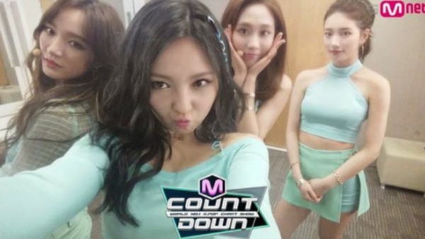 Female idol was cast in the bathroom: Despite being suspected of being boycotted by her teammates, her visual still shines in her own way - Photo 8.