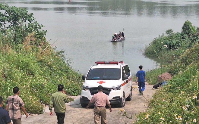 Vụ hai nữ sinh lớp 9 nghi nhảy cầu ở Bắc Ninh: Trước đó không có biểu hiện bất thường, nhắn tin xin gia đình đi chơi với bạn - Ảnh 2.