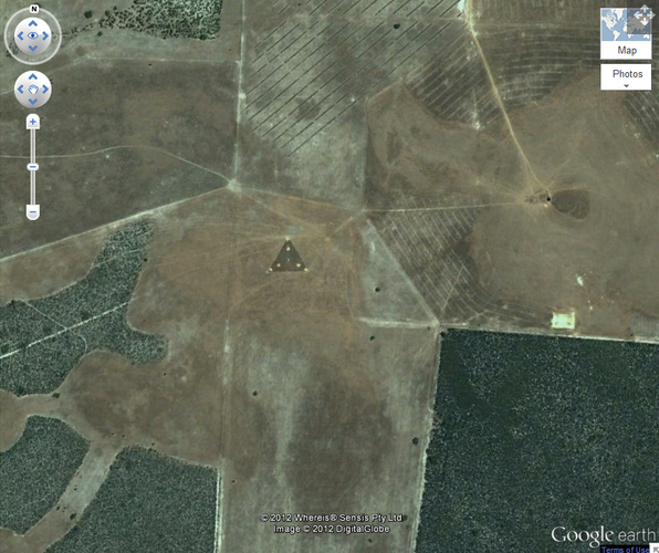 10 thứ bí ẩn được Google Earth phát hiện: Hình ảnh số 1 từng gây tranh cãi nảy lửa - Ảnh 9.