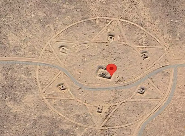 10 thứ bí ẩn được Google Earth phát hiện: Hình ảnh số 1 từng gây tranh cãi nảy lửa - Ảnh 7.