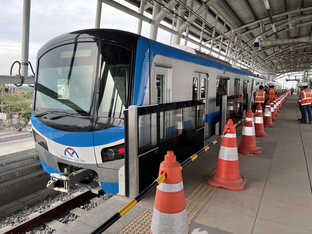 Đại sứ Nhật Bản phản hồi về tiến độ metro số 1 - Ảnh 1.