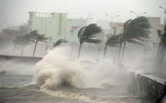 Hết El Nino, lại đến La Nina: Biển Đông dự báo có 13 cơn bão, dồn dập vào cuối năm? - Ảnh 1.