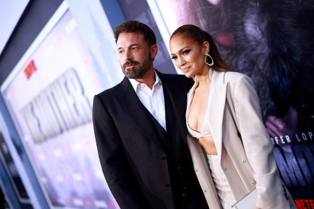 H&ocirc;n nh&acirc;n của Jennifer Lopez v&agrave; Ben Affleck đi đến hồi kết? - Ảnh 4.