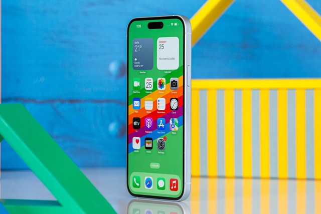 Cái giá phải trả cho iPhone thiết kế mỏng - Ảnh 1.