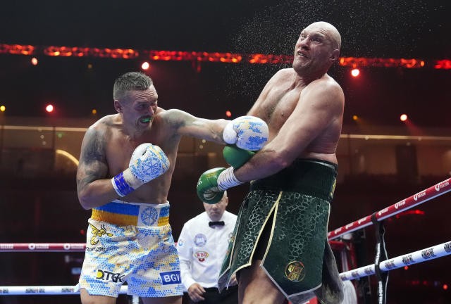 Tyson Fury bị đấm cho xây xẩm mặt mày, mất đai hạng nặng vào tay Usyk - Ảnh 2.