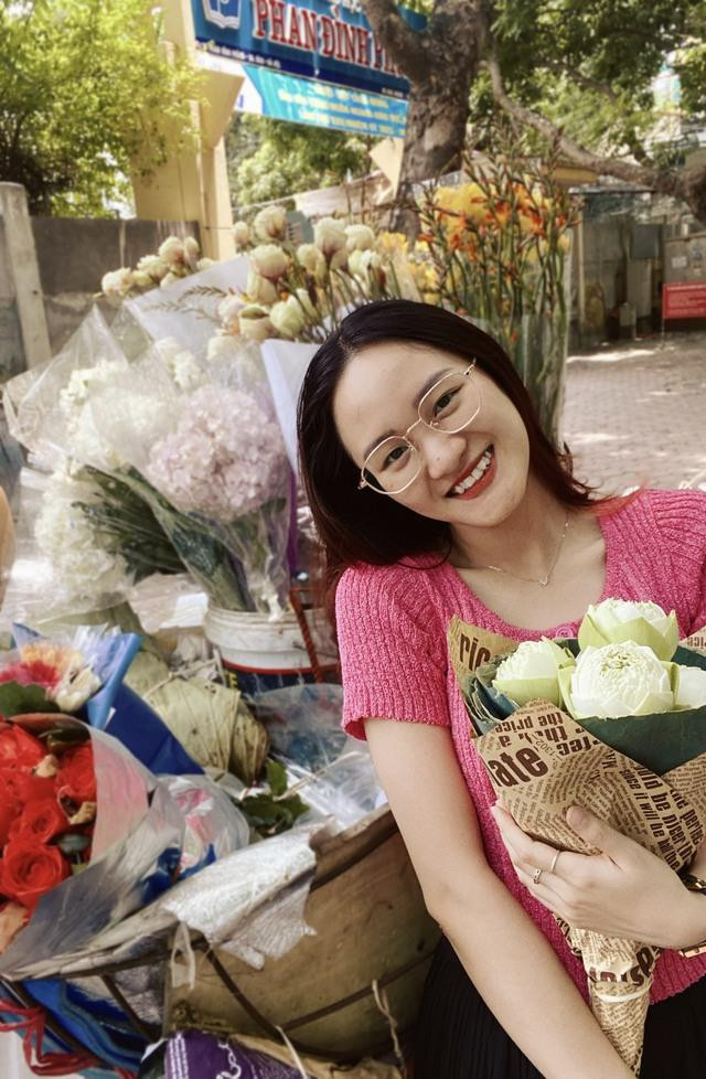 Tiền đẻ ra tiền từ công việc tay trái: Hội văn phòng chỉ làm vài tiếng/ngày, thu nhập không kém lương công sở - Ảnh 1.
