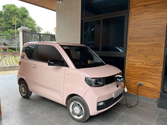 Mua Wuling Mini EV cho vợ, chủ xe chia sẻ: Quan tâm VinFast VF 3 nhưng chiều theo ý thích của vợ - Ảnh 6.