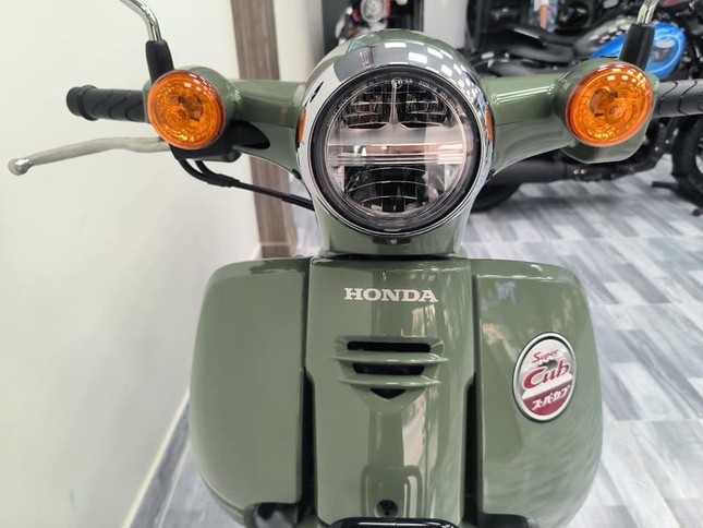 Honda Super Cub 110 2024 giá hơn 80 triệu đồng ở Việt Nam - Ảnh 3.