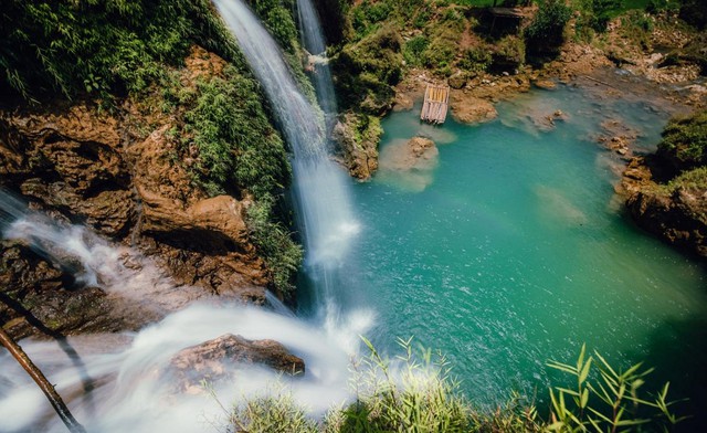 Phát hiện thác nước 7 tầng được mệnh danh là tuyệt tình cốc như trong phim, cách Hà Nội 200km - Ảnh 1.