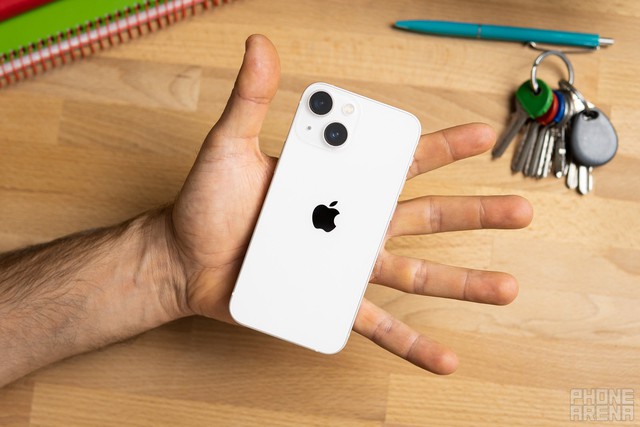 Không cần điện thoại to hơn hay khỏe hơn, Apple làm ơn hãy hồi sinh ngay mẫu iPhone này - Ảnh 1.