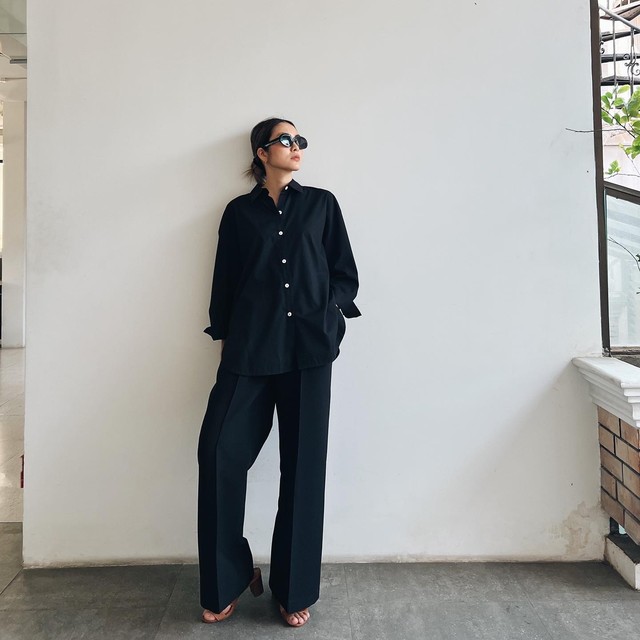 Tang Thanh Ha und Linh Rin haben einen anderen Stil beim Tragen von Hemden, aber sie sind sowohl anspruchsvoll als auch standardmäßig – Foto 7.