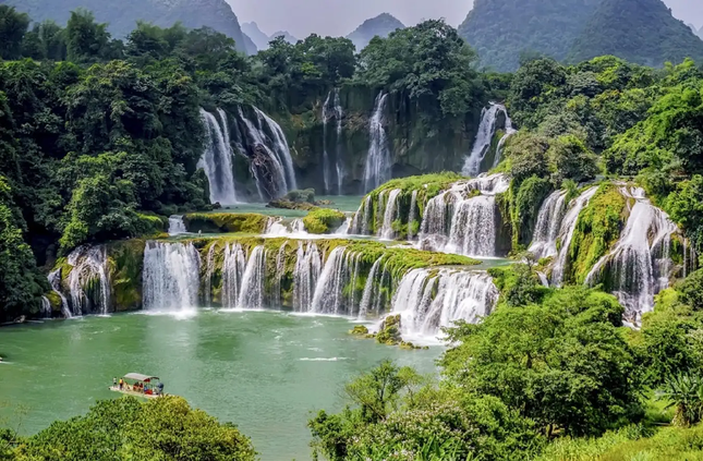 Thác Bản Giốc vào danh sách thác nước đẹp nhất thế giới - Ảnh 1.