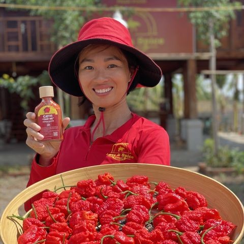 Founder hãng tương ớt “cay quá đã”, “cay như quỷ”: Lên Google học lên men 1 tấn ớt, đem giống ớt cay đạt kỷ lục Guinness trồng tại Việt Nam, đưa lên kệ tất cả các sàn TMĐT - Ảnh 3.