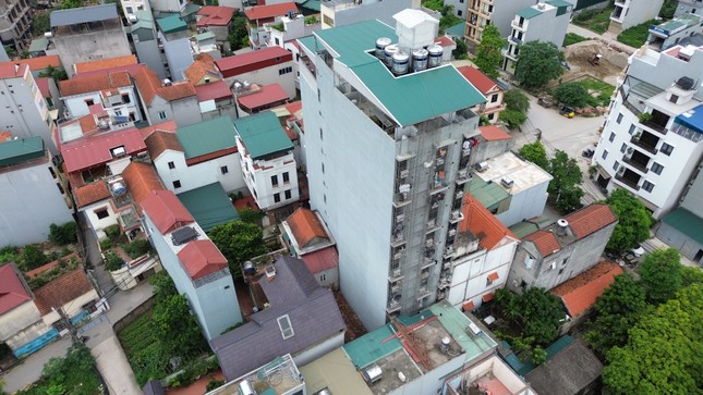 Hà Nội: Chung cư mini cao 12 tầng ở Hoài Đức vi phạm trật tự xây dựng - Ảnh 2.