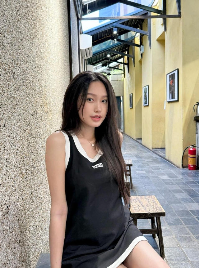 Soi đồ local brand hội sành điệu Việt diện tuần qua: Rẻ nhất là áo của Tiểu Vy, Đỗ Hà với giá chưa đến 300.000đ - Ảnh 25.