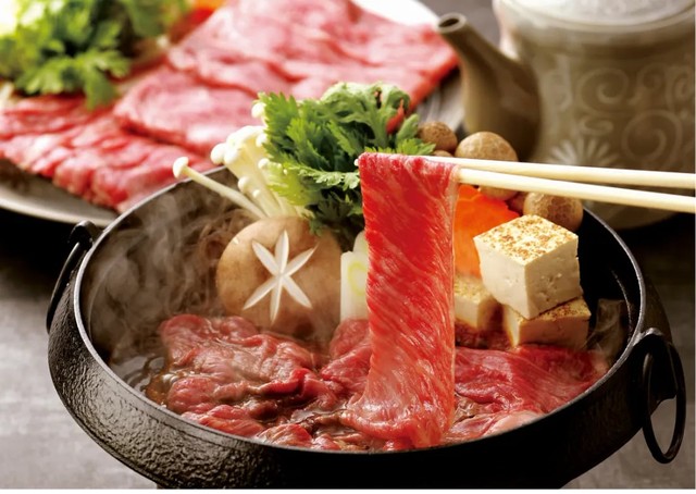 Đâu là lý do khiến Wagyu trở thành loại thịt bò đắt đỏ bậc nhất thế giới, giá một con cũng sánh ngang siêu xe? - Ảnh 2.