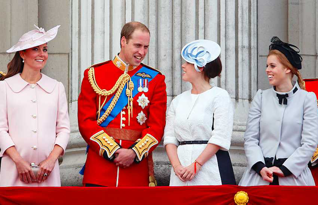 Chị em công chúa Beatrice và Eugenie luôn có cách hỗ trợ tinh tế cho anh họ William dù không mang trọng trách hoàng gia - Ảnh 2.