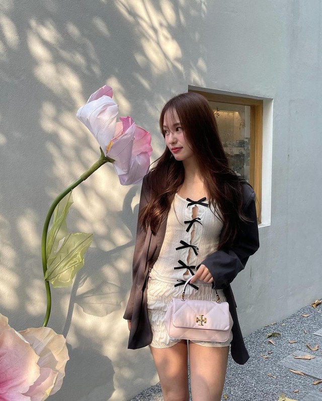 Lạc vào Instagram của bạn gái Sơn Tùng: Nàng chỉ cao 1m54 nhưng ăn mặc đẹp đỉnh, bảo sao được 4,7 triệu người follow - Ảnh 6.