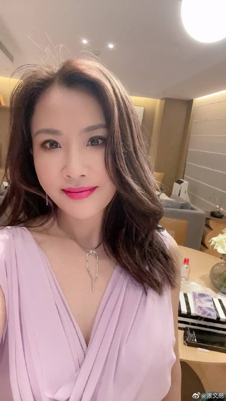 Mỹ nhân bị cả showbiz vùi dập trẻ đẹp bất ngờ sau 30 năm, khiến nhà đài phong sát vì 1 câu nói - Ảnh 6.