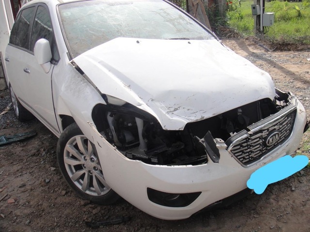 Cát Phượng bị tai nạn kinh hoàng 10 năm trước: Xe ô tô móp méo, gây ngỡ ngàng nhất điều này - Ảnh 5.