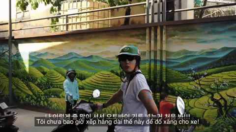 Jung Il Woo lại khiến fans cười xỉu với Vlog khám phá Sa Pa, không thể ngủ thoải mái trên xe giường nằm vì chân quá dài - Ảnh 13. Jung Il Woo lại khiến fans cười xỉu với Vlog khám phá Sa Pa, không thể ngủ thoải mái trên xe giường nằm vì chân quá dài - Ảnh 13.