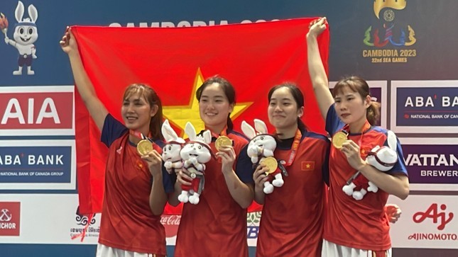 Nữ cầu thủ bóng rổ Việt Nam đầu tiên thi đấu tại giải nhà nghề Mỹ - Ảnh 4.