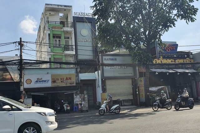 TP HCM: Người đ&agrave;n &ocirc;ng 66 tuổi tử vong trong tiệm massage - Ảnh 1.