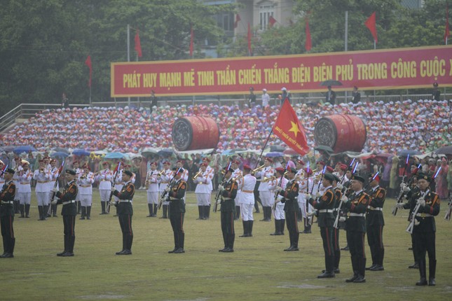 Diễu binh, diễu hành kỷ niệm trọng thể 70 năm Chiến thắng Điện Biên Phủ - Ảnh 72.