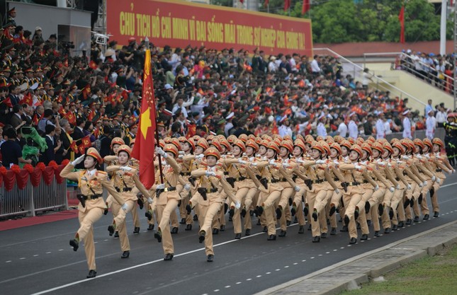 Diễu binh, diễu hành kỷ niệm trọng thể 70 năm Chiến thắng Điện Biên Phủ - Ảnh 20.