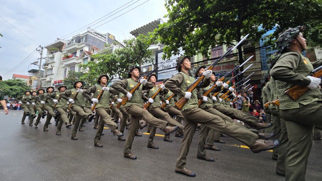 Diễu binh, diễu hành kỷ niệm trọng thể 70 năm Chiến thắng Điện Biên Phủ - Ảnh 49.