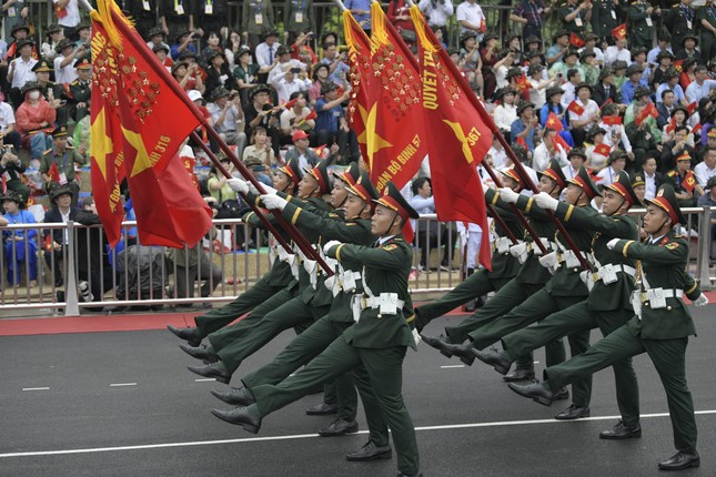 Diễu binh, diễu hành kỷ niệm trọng thể 70 năm Chiến thắng Điện Biên Phủ - Ảnh 36.