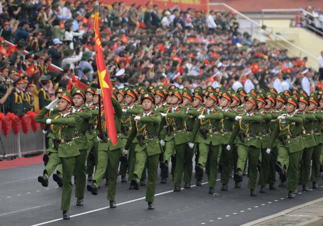 Diễu binh, diễu hành kỷ niệm trọng thể 70 năm Chiến thắng Điện Biên Phủ - Ảnh 19.