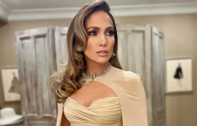 Jennifer Lopez bị tố thô lỗ trên trường quay - Ảnh 2.