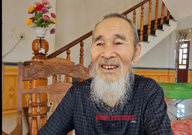 Ông Thích Minh Tuệ về thăm nhà sau 6 năm, trò chuyện với cha mẹ và chia sẻ dự định tu tập trong thời gian tới - Ảnh 3.