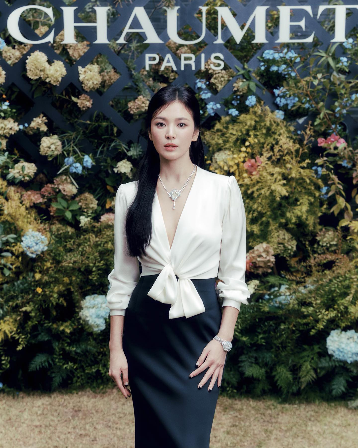 Die 10 besten minimalistischen Outfits von Song Hye Kyo – Foto 2.