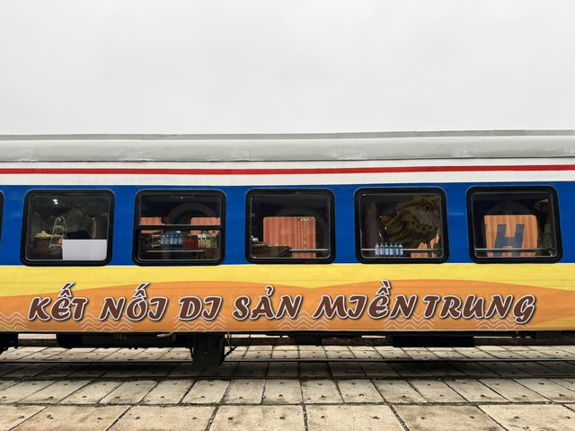 Chuyến tàu di sản qua đường sắt đẹp nhất Việt Nam, vé hơn 100.000 đồng, du khách nhận xét: Rất đáng thử! - Ảnh 5.