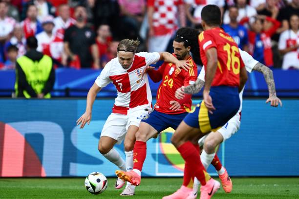 Trực tiếp Tây Ban Nha - Croatia: Sao trẻ Barca phá kỷ lục Euro - Ảnh 1.