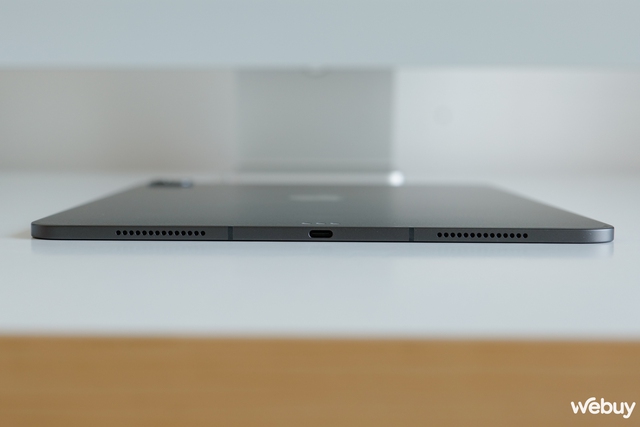 Mở hộp iPad Pro M4 13 inch chính hãng Việt Nam kèm Magic Keyboard và Apple Pencil Pro: Cả combo giá hơn 40 triệu liệu có đáng để nâng cấp? - Ảnh 4.
