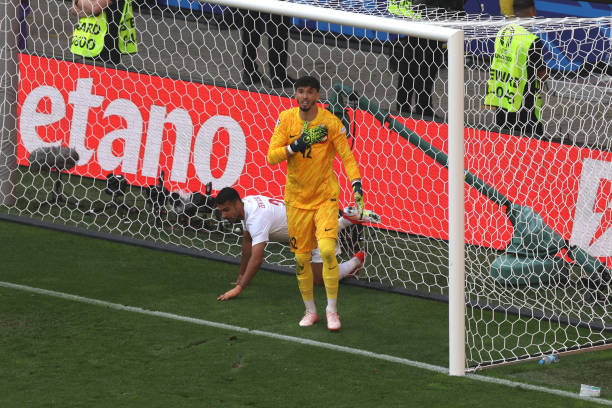 Ronaldo kiến tạo, Bồ Đào Nha ngạo nghễ đi tiếp vào vòng 1/8 Euro 2024 với ngôi đầu - Ảnh 1.