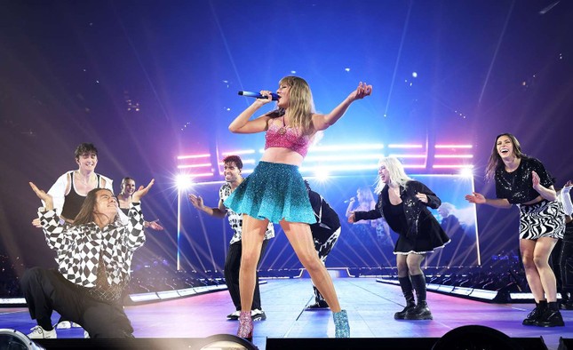 Châu Âu lo ngại về Taylor Swift - Ảnh 1.