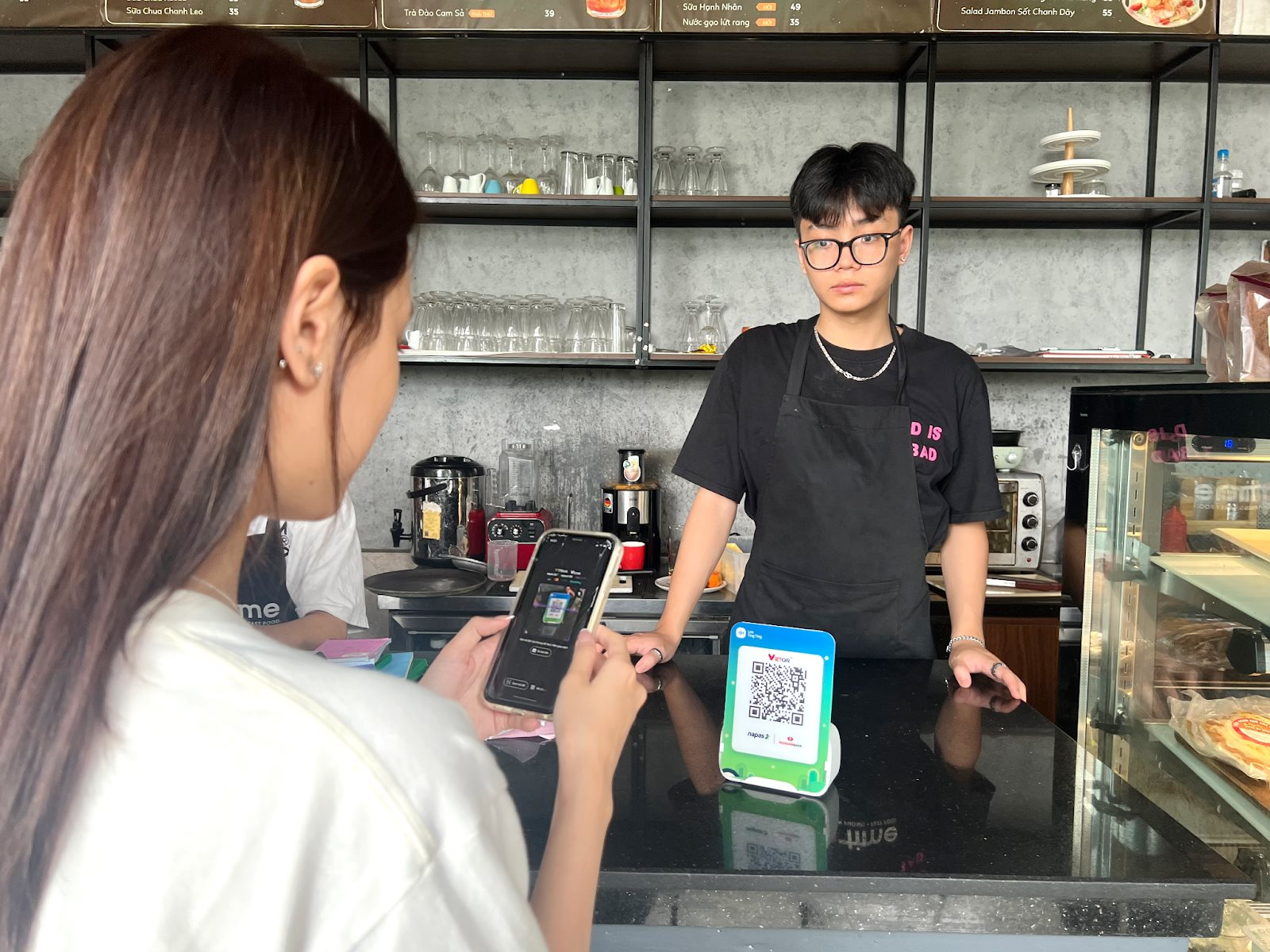 Loa TingTing - Xu hướng thanh toán QR code của giới trẻ hiện nay