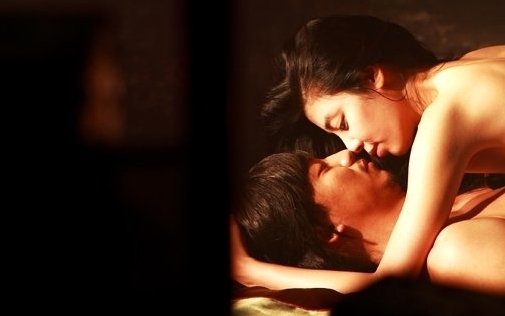 Phim Hàn 18+ gây choáng với cảnh nóng vẽ tranh, cặp đôi nữ chính gợi cảm tái hợp sau 14 năm - Ảnh 7.