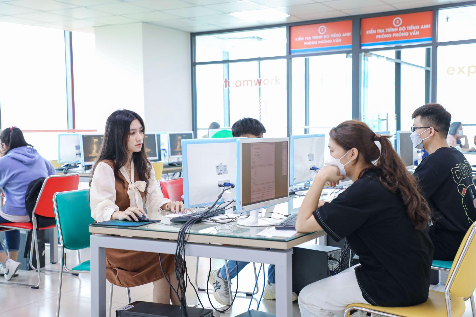 L&agrave;m điều &ldquo;chất&rdquo; ngay sau khi ho&agrave;n th&agrave;nh kỳ thi tốt nghiệp THPT (Test Quiz)- Ảnh 2.