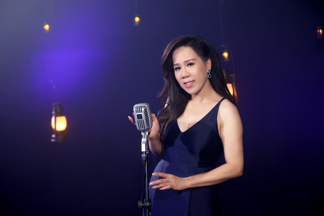 Nữ ca sĩ 12 giờ đêm vẫn được chồng cho đi chơi với Quang Lê: Sở hữu 4 căn nhà, chục triệu USD - Ảnh 2.