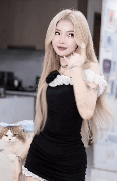 Chính chủ tự thể hiện sáng tác đang gây sốt